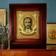 Икона Иисуса Христа /в киоте/. Златоуст — оригинальный подарок — фотография 1