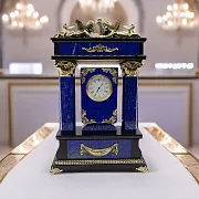 Каминные часы «Ангелы» из лазурита и долерита в подарок — фотография 1