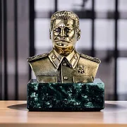 Бронзовый бюст «И.В. Сталин» — необычный подарок — фотография 1