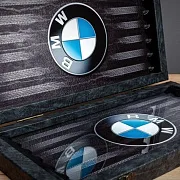 Нарды под стеклом «BMW» — необычный подарок — фотография 7