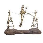 Подарочная композиция «Балансирующая девушка с пандой» из бронзы — фотография 2